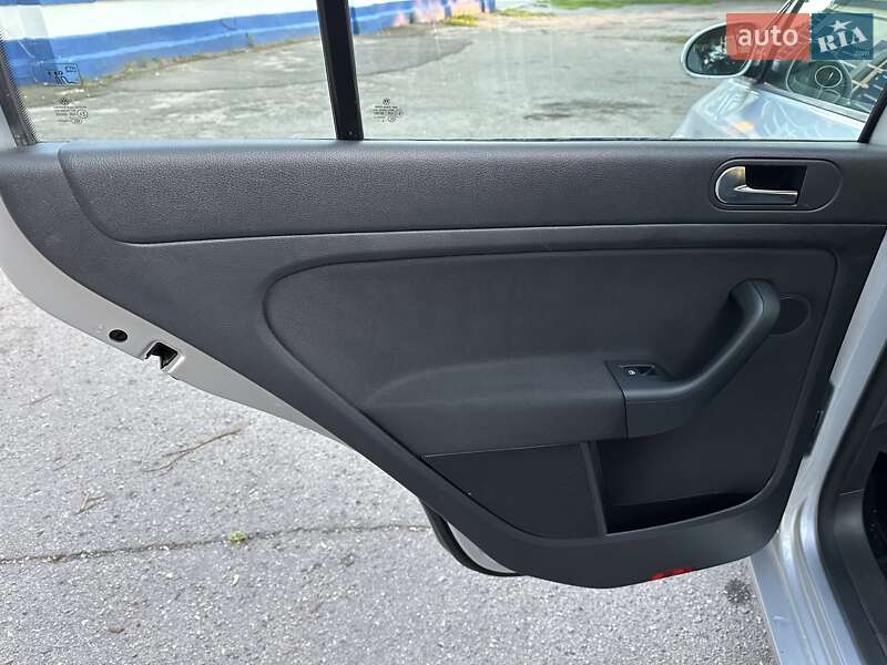 Хетчбек Volkswagen Golf Plus 2009 в Лебедині фото 25 Хетчбек Volkswagen Golf Plus 2009 в Лебедині