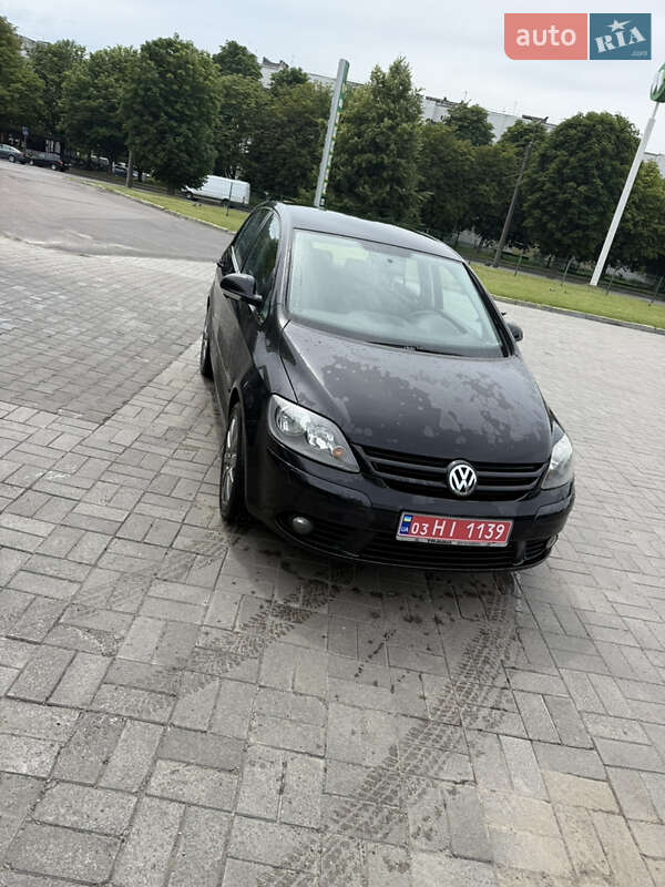 Хэтчбек Volkswagen Golf Plus 2006 в 