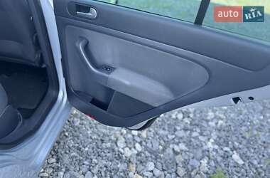 Хэтчбек Volkswagen Golf Plus 2008 в 