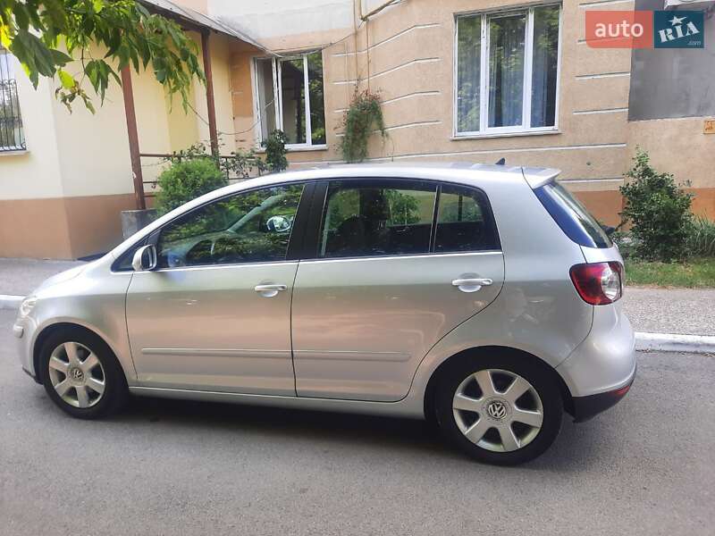 Хетчбек Volkswagen Golf Plus 2008 в Києві