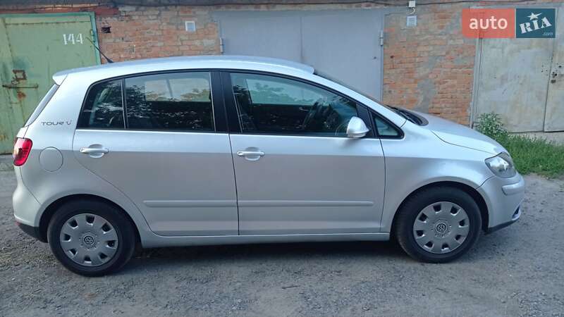 Хэтчбек Volkswagen Golf Plus 2007 в Миргороде