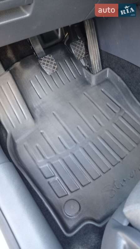 Хэтчбек Volkswagen Golf Plus 2007 в Миргороде