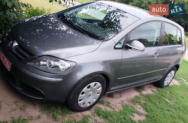Хэтчбек Volkswagen Golf Plus 2005 в Яготине