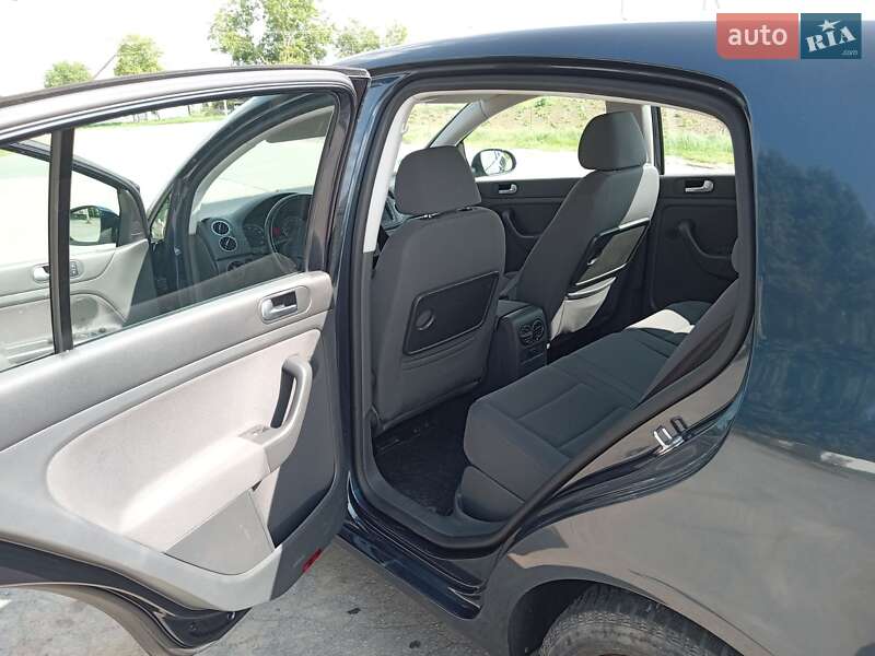 Хэтчбек Volkswagen Golf Plus 2008 в Монастырище