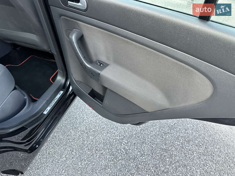 Хэтчбек Volkswagen Golf Plus 2006 в Виннице