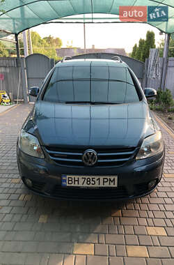 Хэтчбек Volkswagen Golf Plus 2008 в Ширяево