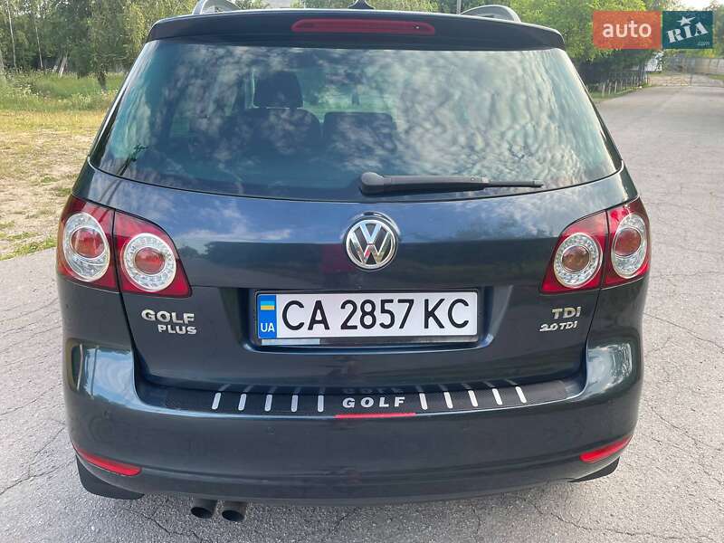 Хетчбек Volkswagen Golf Plus 2010 в Чорнобаї