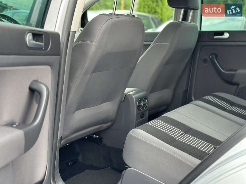 Хэтчбек Volkswagen Golf Plus 2008 в Староконстантинове