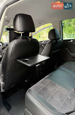 Хетчбек Volkswagen Golf Plus 2010 в 