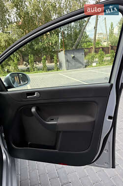 Хетчбек Volkswagen Golf Plus 2010 в 