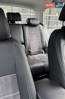 Хетчбек Volkswagen Golf Plus 2010 в 