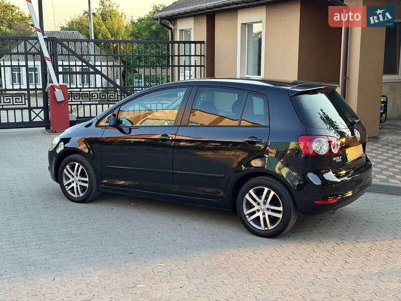 Хетчбек Volkswagen Golf Plus 2010 в Великій Багачці