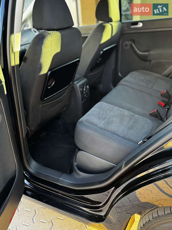 Хетчбек Volkswagen Golf Plus 2010 в Великій Багачці