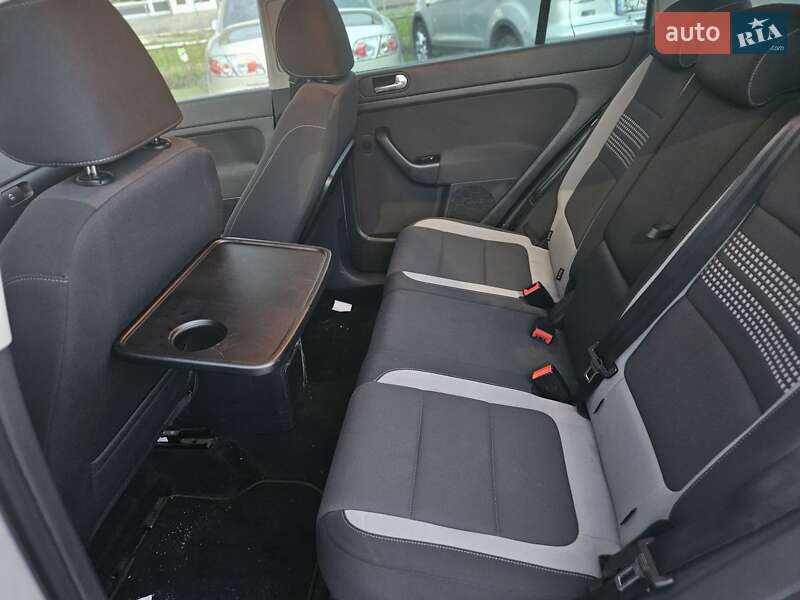 Хетчбек Volkswagen Golf Plus 2013 в Києві фото 30 Хетчбек Volkswagen Golf Plus 2013 в Києві