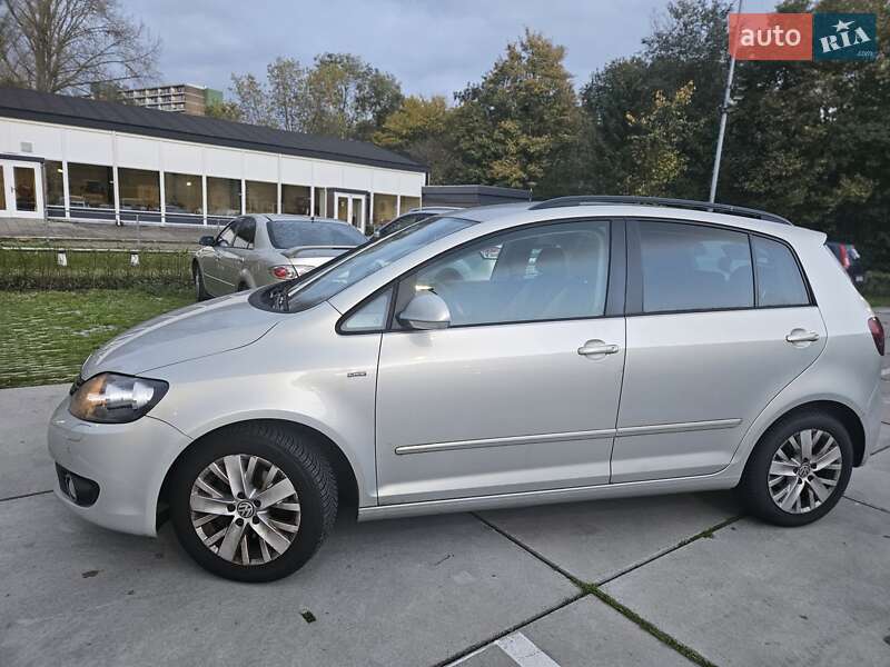 Хетчбек Volkswagen Golf Plus 2013 в Києві фото 5 Хетчбек Volkswagen Golf Plus 2013 в Києві