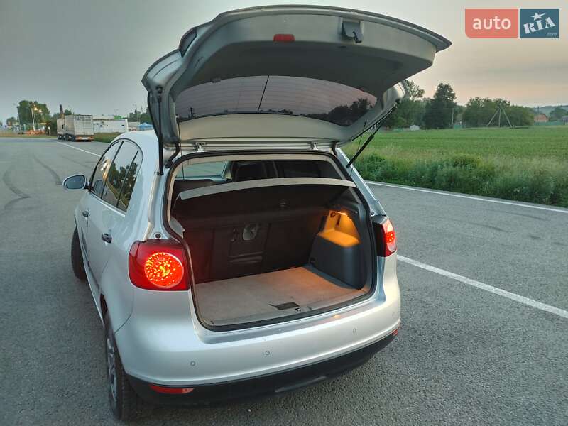 Хетчбек Volkswagen Golf Plus 2005 в Ромнах