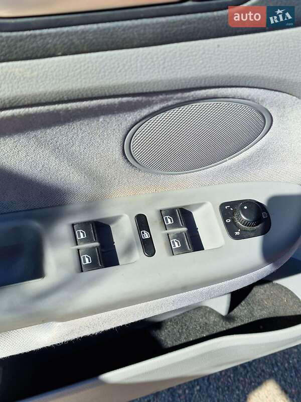 Хэтчбек Volkswagen Golf Plus 2007 в Одессе