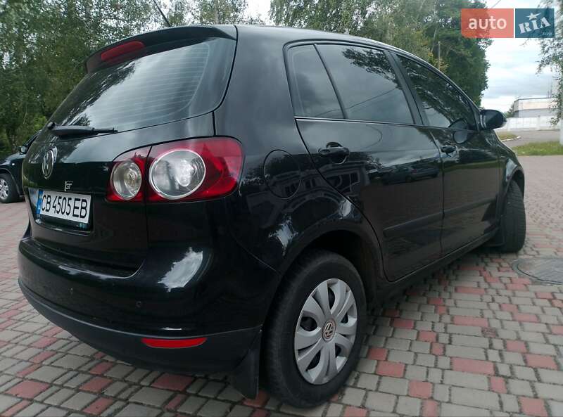 Хэтчбек Volkswagen Golf Plus 2005 в Лубнах