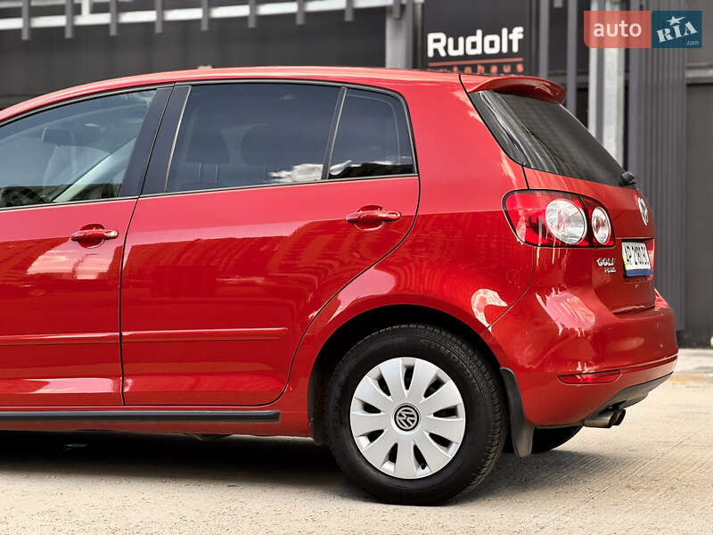 Хетчбек Volkswagen Golf Plus 2010 в Києві