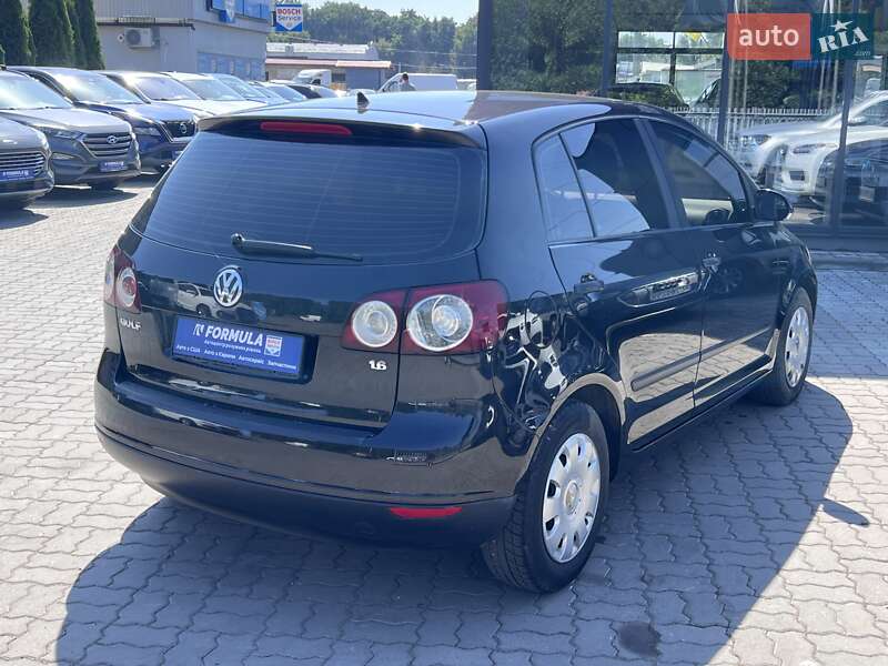Хетчбек Volkswagen Golf Plus 2006 в Нововолинську