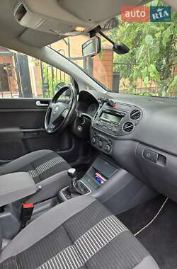 Хэтчбек Volkswagen Golf Plus 2008 в Ирпене