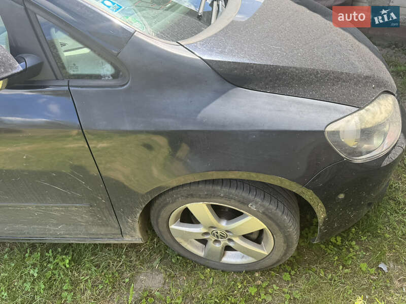 Хэтчбек Volkswagen Golf Plus 2010 в Турийске