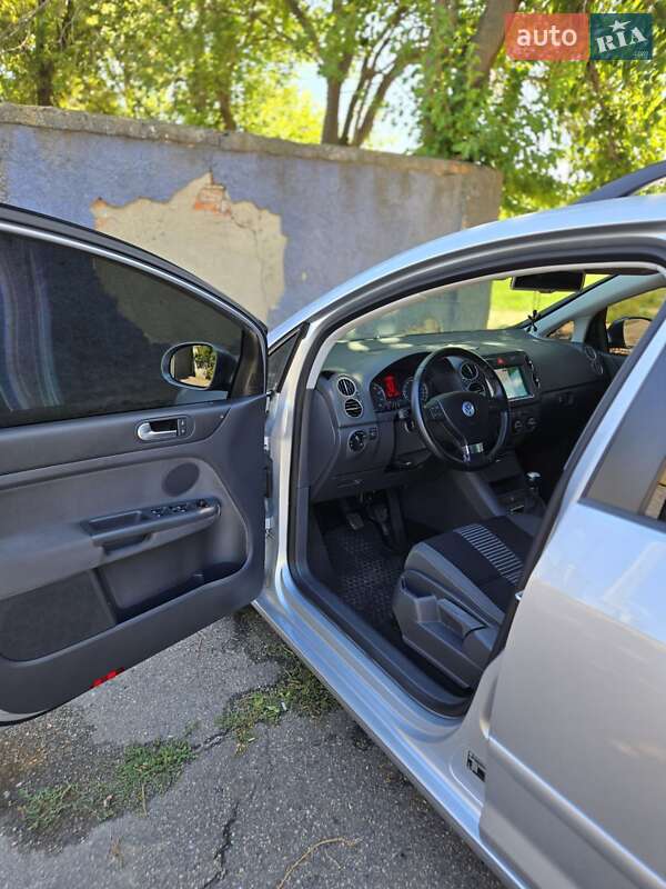 Хэтчбек Volkswagen Golf Plus 2008 в Еланце