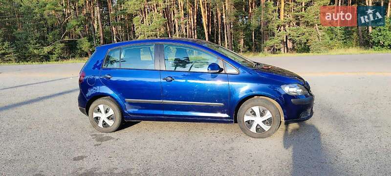 Хэтчбек Volkswagen Golf Plus 2006 в Ахтырке фото 16 Хэтчбек Volkswagen Golf Plus 2006 в Ахтырке