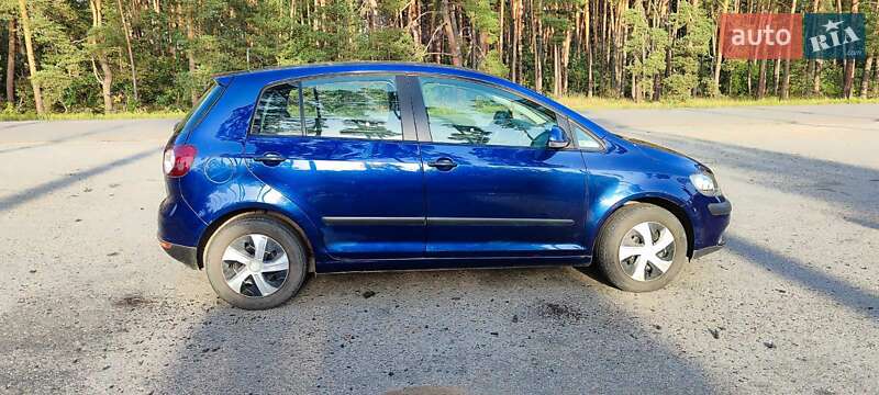 Хэтчбек Volkswagen Golf Plus 2006 в Ахтырке фото 14 Хэтчбек Volkswagen Golf Plus 2006 в Ахтырке