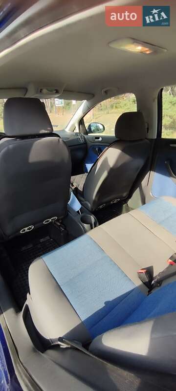 Хэтчбек Volkswagen Golf Plus 2006 в Ахтырке фото 25 Хэтчбек Volkswagen Golf Plus 2006 в Ахтырке