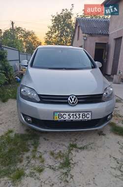 Хэтчбек Volkswagen Golf Plus 2011 в 