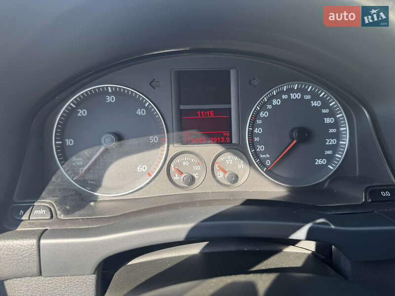 Хэтчбек Volkswagen Golf Plus 2005 в Черновцах