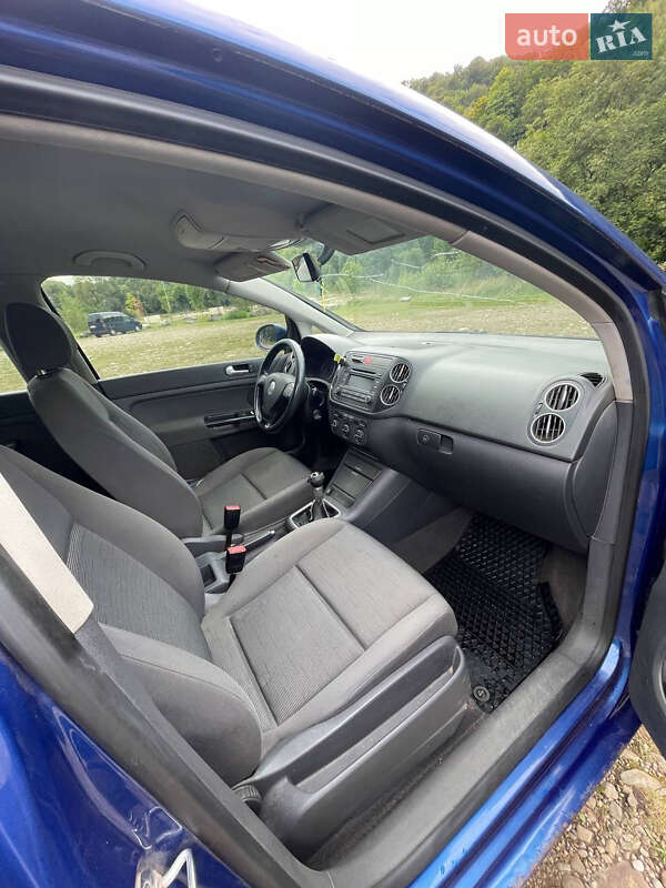 Хетчбек Volkswagen Golf Plus 2005 в Вигоді фото 22 Хетчбек Volkswagen Golf Plus 2005 в Вигоді