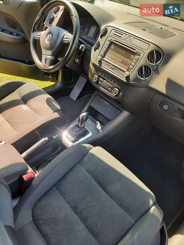 Хэтчбек Volkswagen Golf Plus 2012 в Дубно