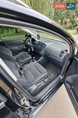 Хетчбек Volkswagen Golf Plus 2012 в 
