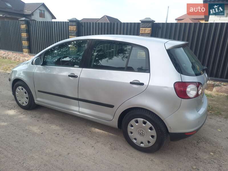 Хетчбек Volkswagen Golf Plus 2006 в Рівному