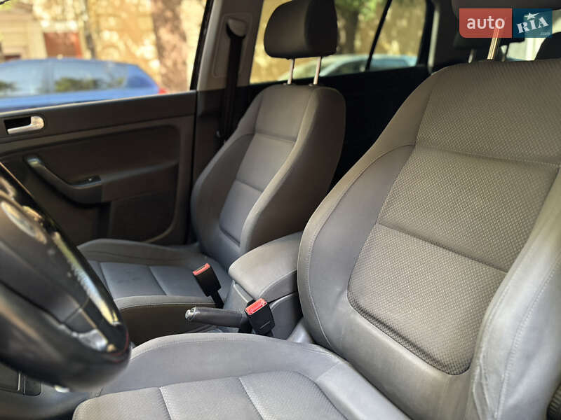 Хэтчбек Volkswagen Golf Plus 2006 в Черновцах