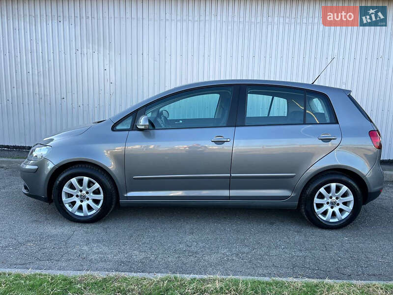 Хэтчбек Volkswagen Golf Plus 2008 в Киеве фото 5 Хэтчбек Volkswagen Golf Plus 2008 в Киеве