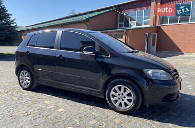 Хэтчбек Volkswagen Golf Plus 2006 в  фото 10 Хэтчбек Volkswagen Golf Plus 2006 в