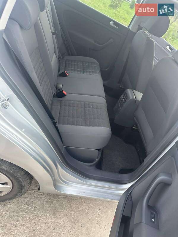 Хетчбек Volkswagen Golf Plus 2007 в Сарнах