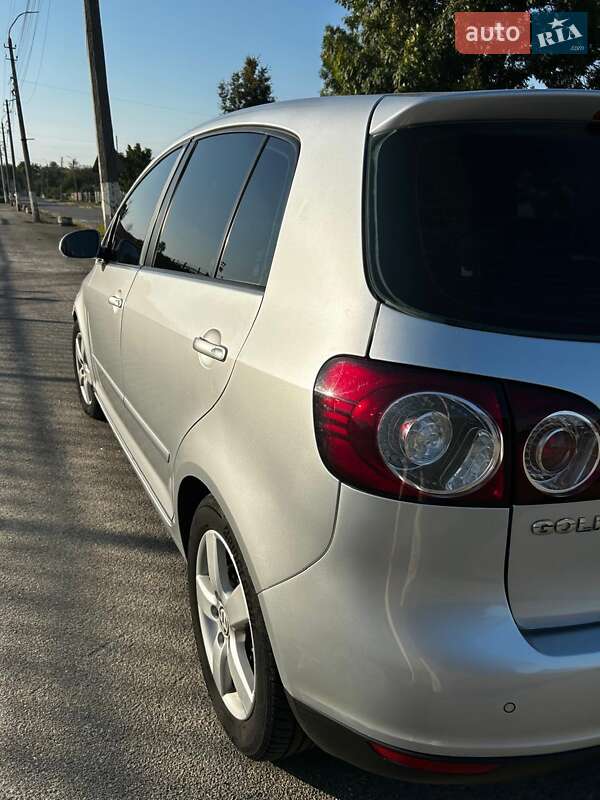 Хетчбек Volkswagen Golf Plus 2005 в Макарові