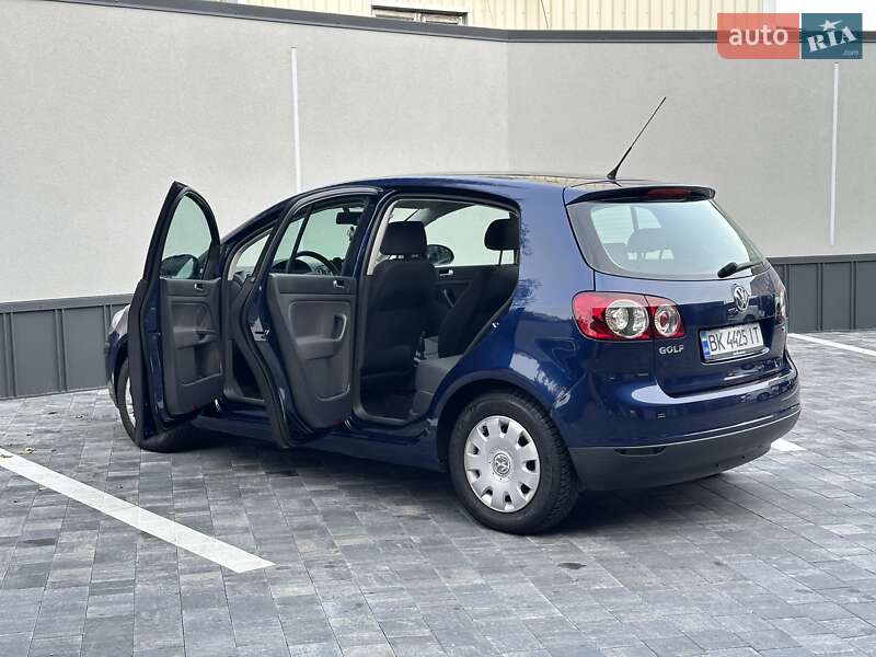 Хэтчбек Volkswagen Golf Plus 2005 в Ровно