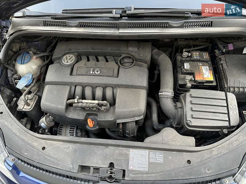 Хэтчбек Volkswagen Golf Plus 2005 в Ровно