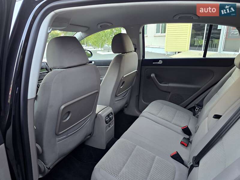 Хэтчбек Volkswagen Golf Plus 2010 в Полтаве фото 74 Хэтчбек Volkswagen Golf Plus 2010 в Полтаве