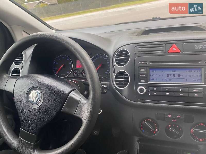 Хетчбек Volkswagen Golf Plus 2005 в Ємільчиному
