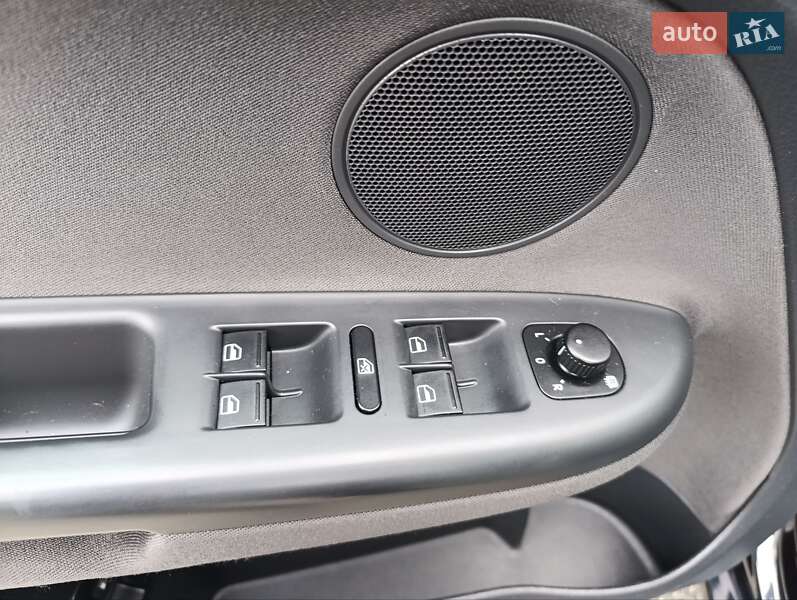 Хэтчбек Volkswagen Golf Plus 2012 в Киеве фото 32 Хэтчбек Volkswagen Golf Plus 2012 в Киеве