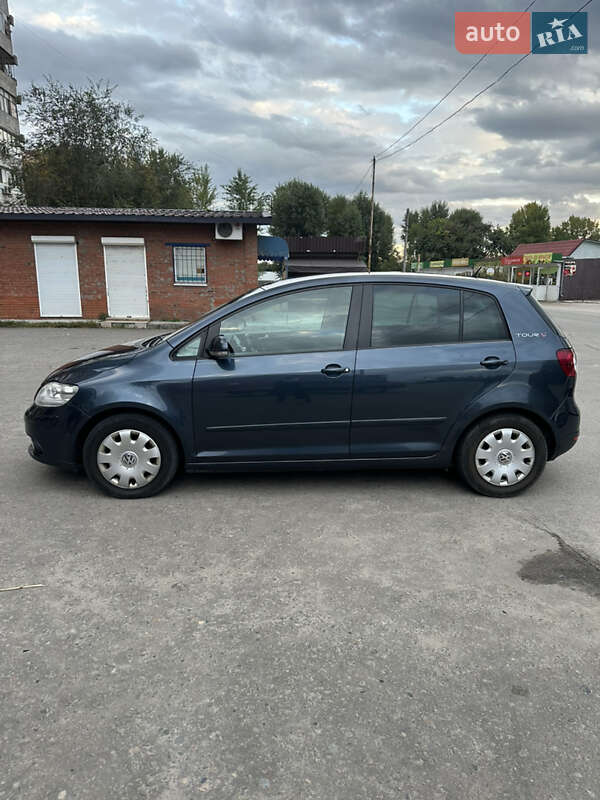 Хетчбек Volkswagen Golf Plus 2007 в Дніпрі