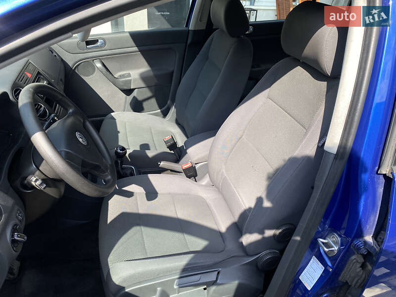 Хетчбек Volkswagen Golf Plus 2005 в Звягелі