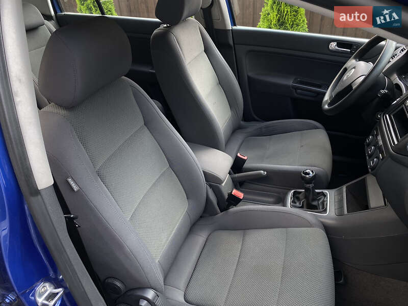 Хетчбек Volkswagen Golf Plus 2005 в Звягелі