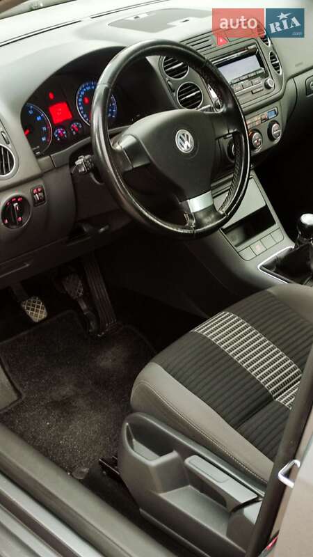 Хэтчбек Volkswagen Golf Plus 2008 в Полтаве